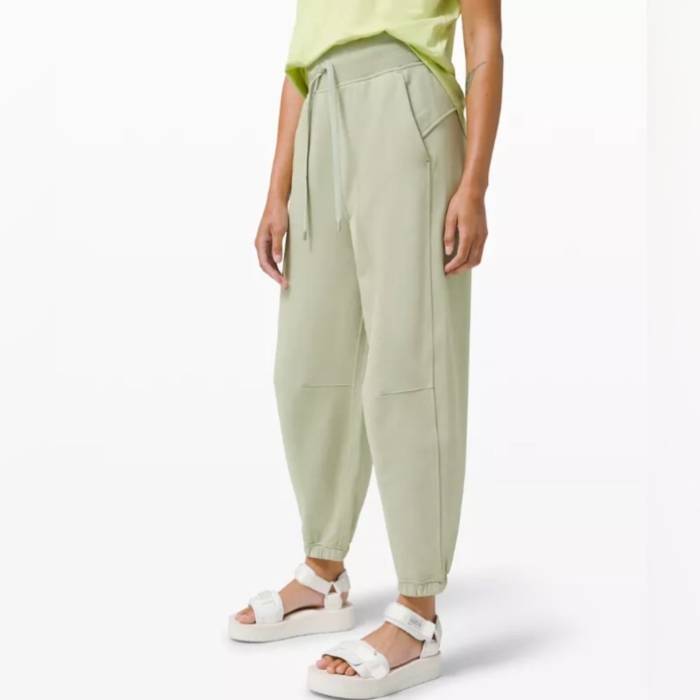 EUC Lululemon Relaxed Fit Sage Terry Drawstring Jogger Pants - Women's 6